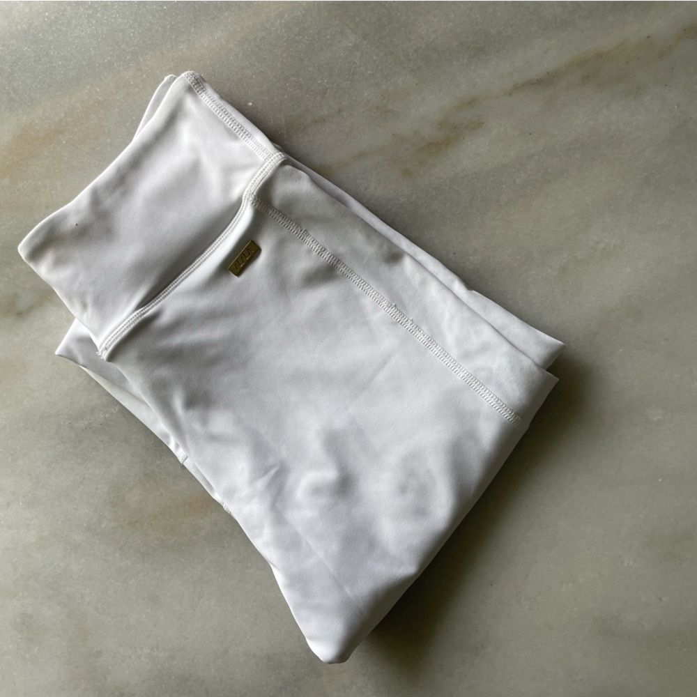 NWT Alala white leggings size L